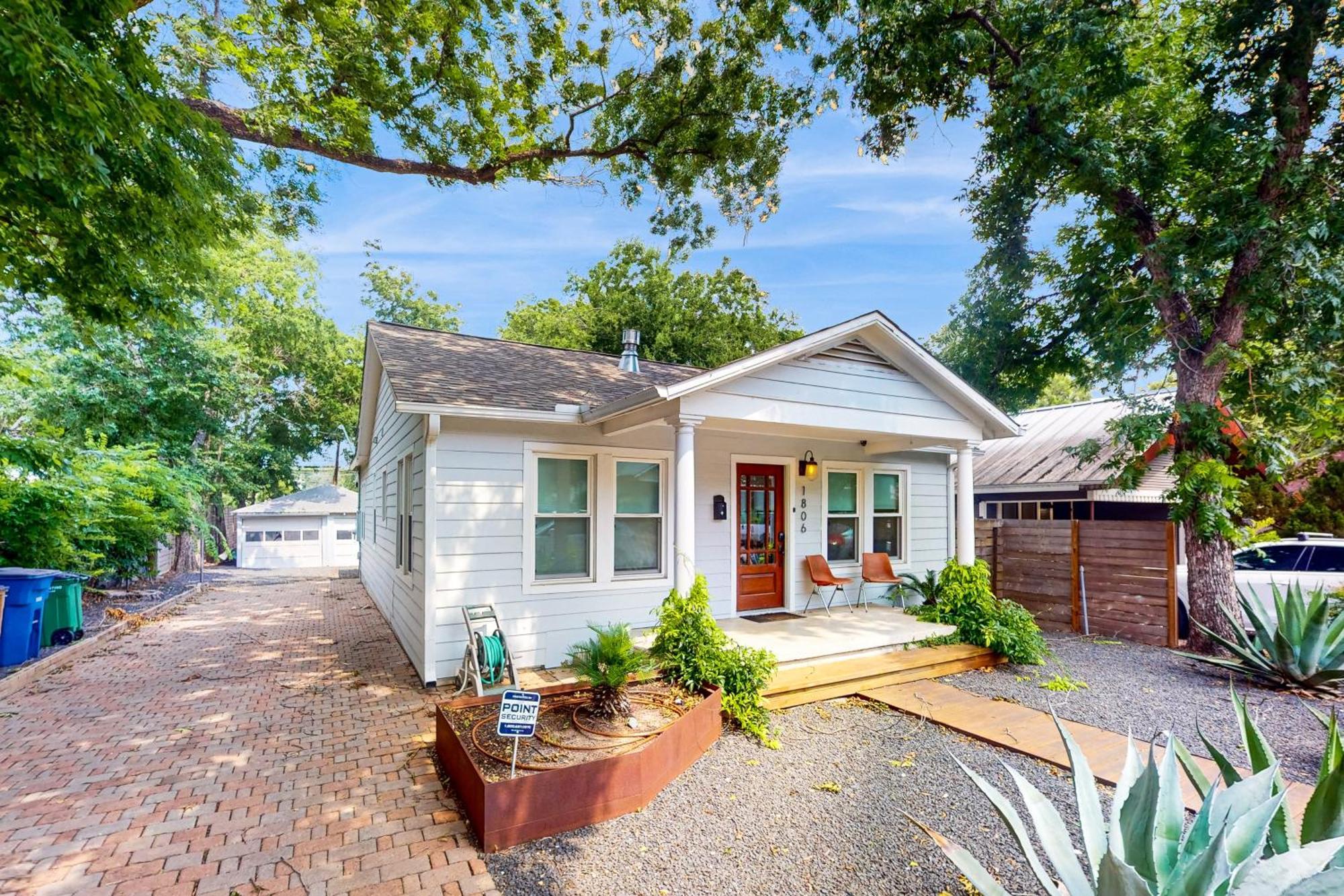 Lavish Escape Villa Austin Exterior photo